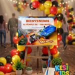 Posters y Cartel de Bienvenidos editable de Hot Wheels